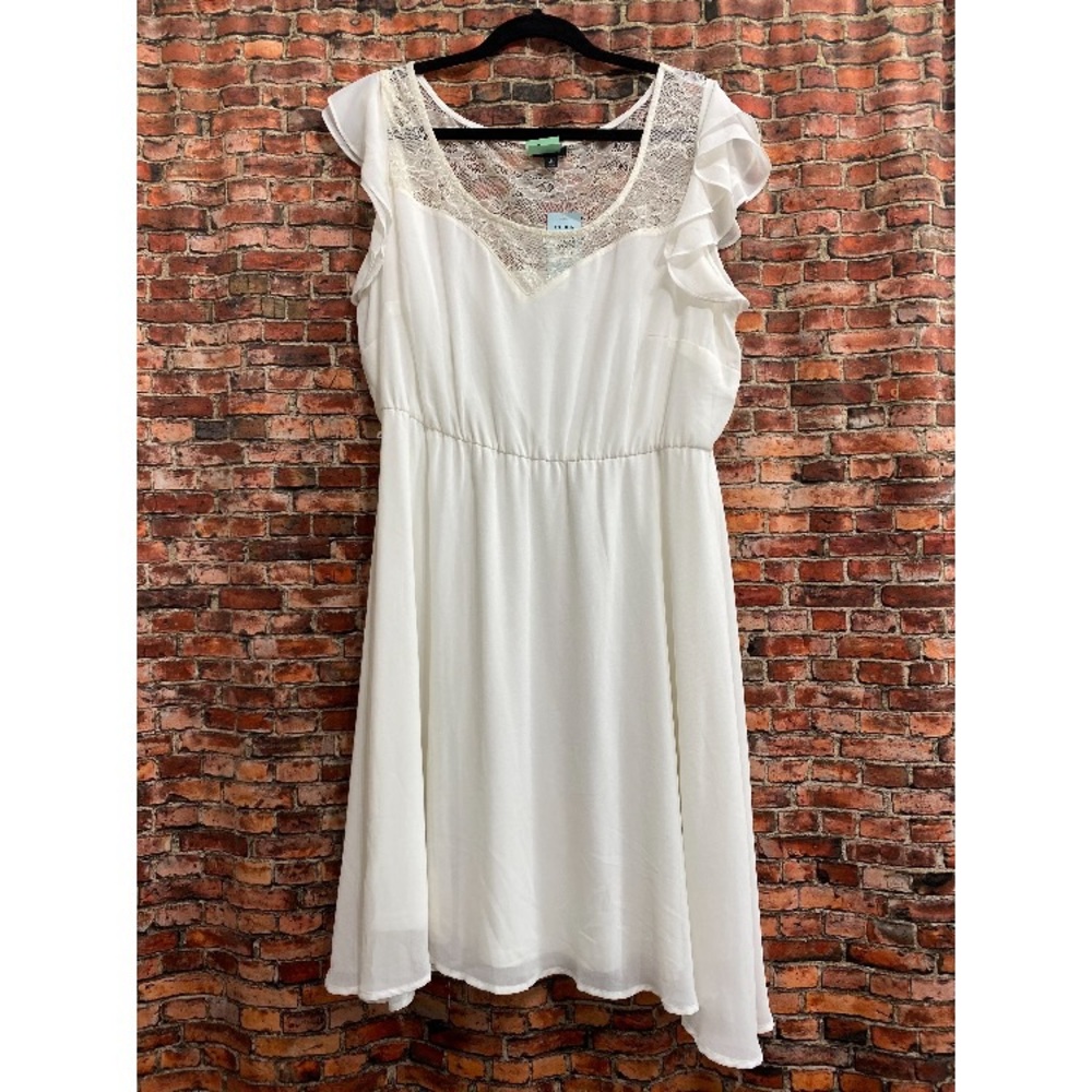 Torrid Ivory Ruffle Skater Lace Sleeveless Dress - Picture 4 of 6